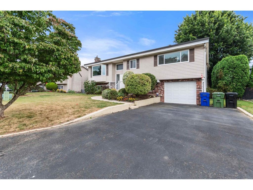 45992 Silver Avenue|sardis East Vedder, Chilliwack