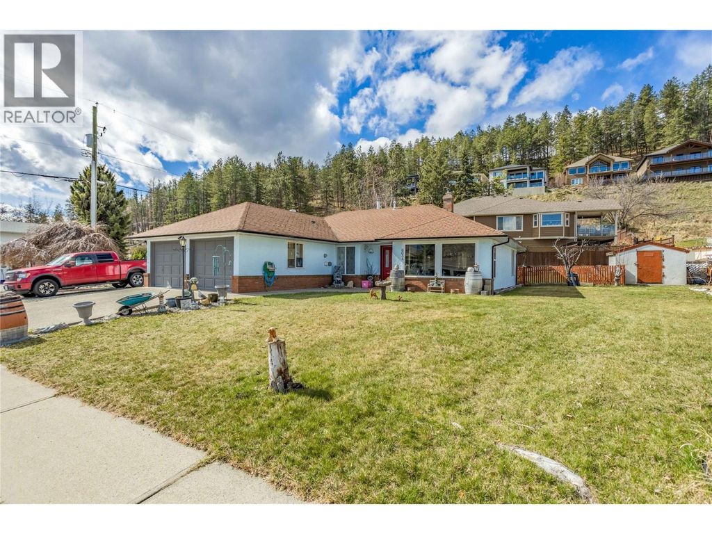 6034 Garraway Place, Peachland