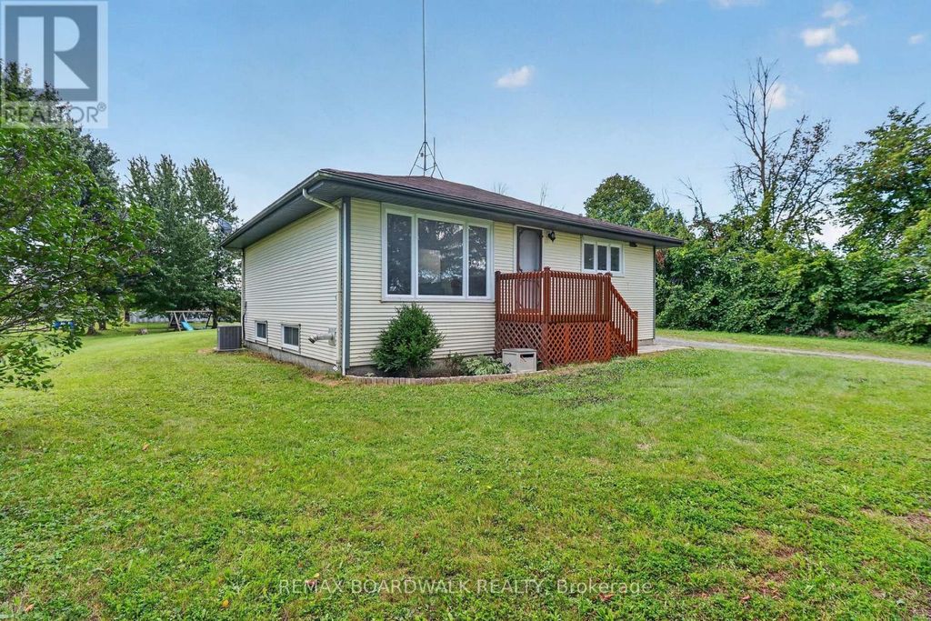 14310 Concession 11-12 Road, North Stormont