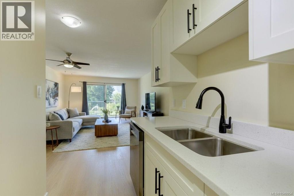 103 40 Stanley Rd, Lake Cowichan