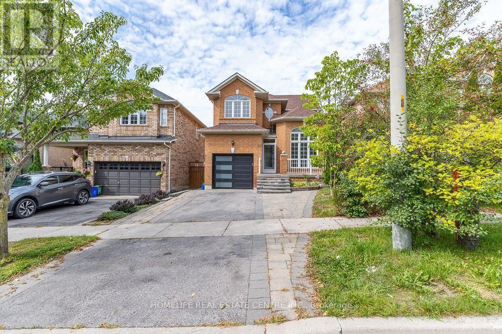 65 Batt Crescent, Ajax (northwest Ajax)
