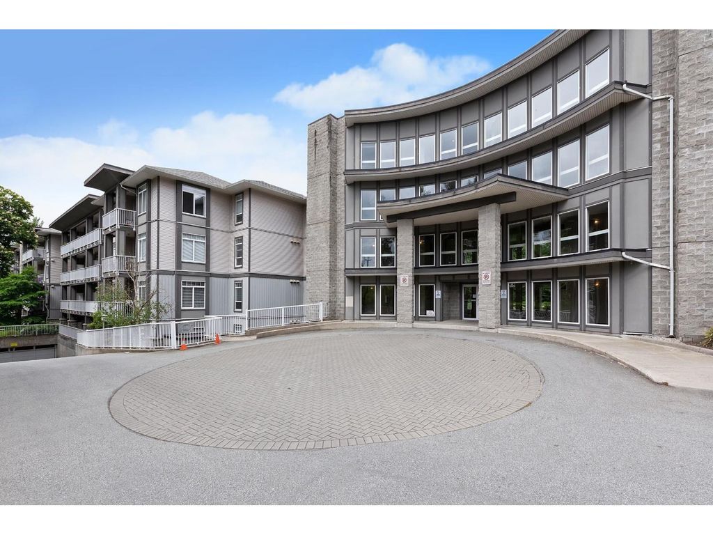 202 13277 108 Avenue, Surrey
