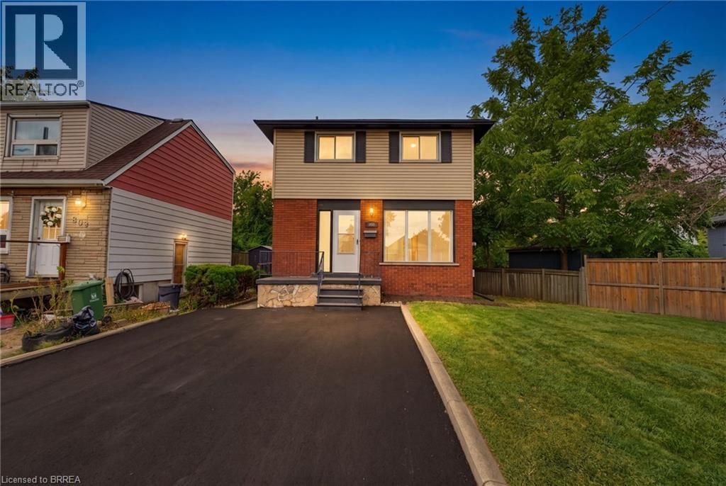 805 Tate Avenue, Hamilton