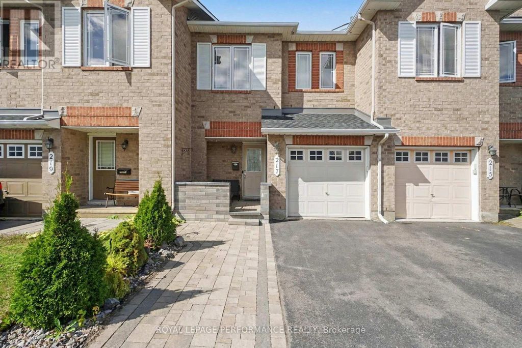 217 Branthaven Street, Ottawa