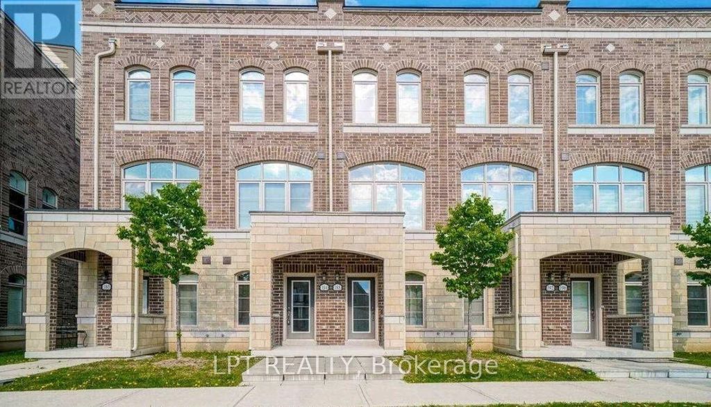 17 - 184 Glad Park, Whitchurch-Stouffville (stouffville)