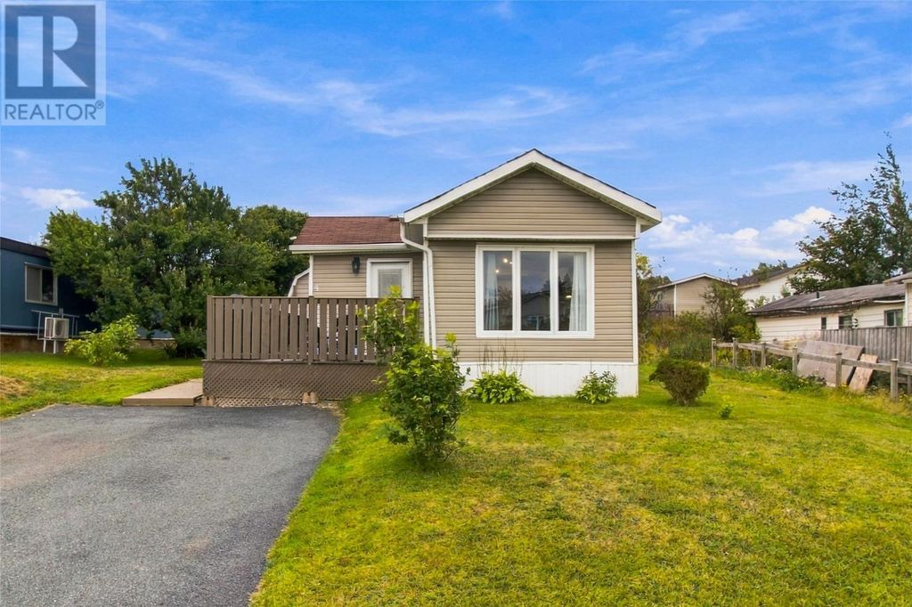 4 Cedar Drive, Paradise