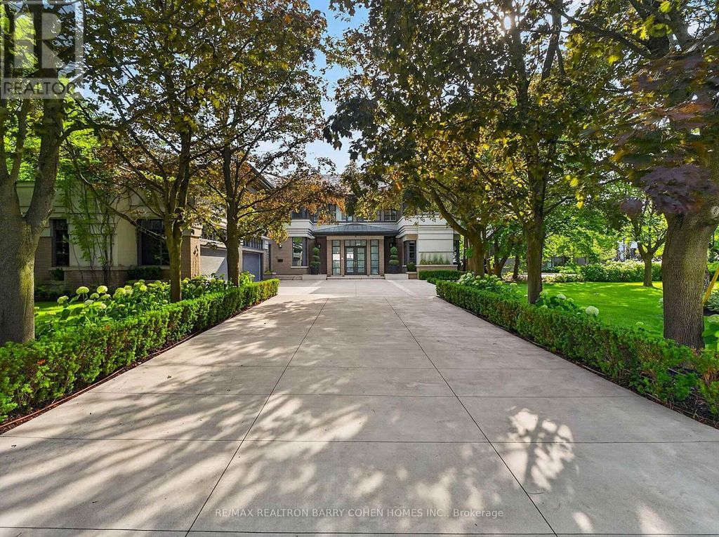 17 Alderbrook Drive, Toronto (banbury-Don Mills)