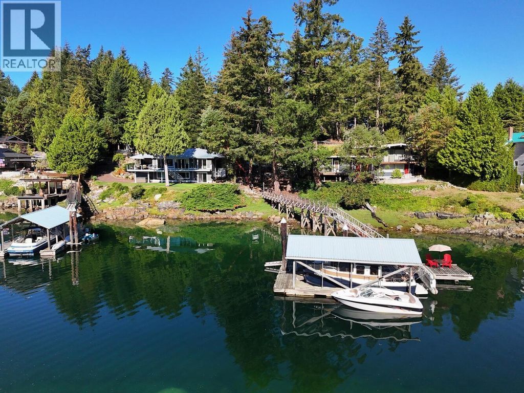 12828 Gilden Road, Madeira Park