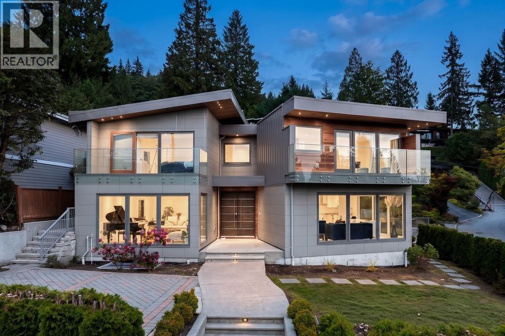 4716 Skyline Drive, North Vancouver