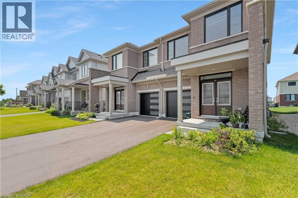 186 Elliot Avenue W, Fergus