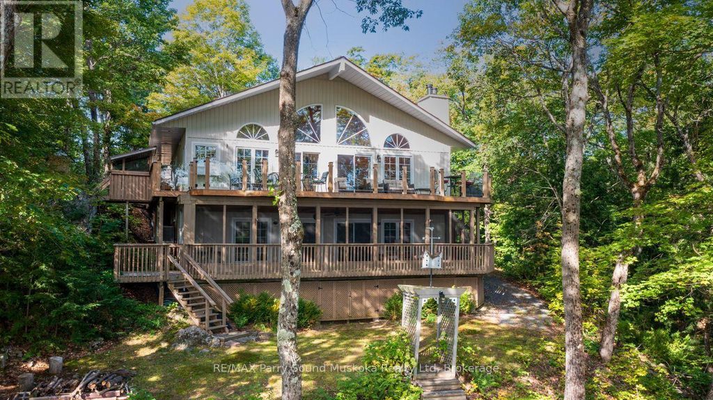 326 Blue Lake Road, Seguin