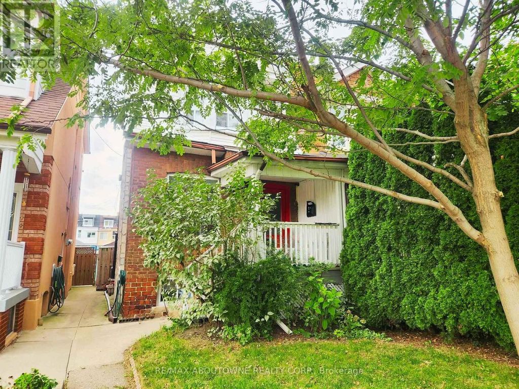 60 Gillespie Avenue, Toronto (weston-Pellam Park)