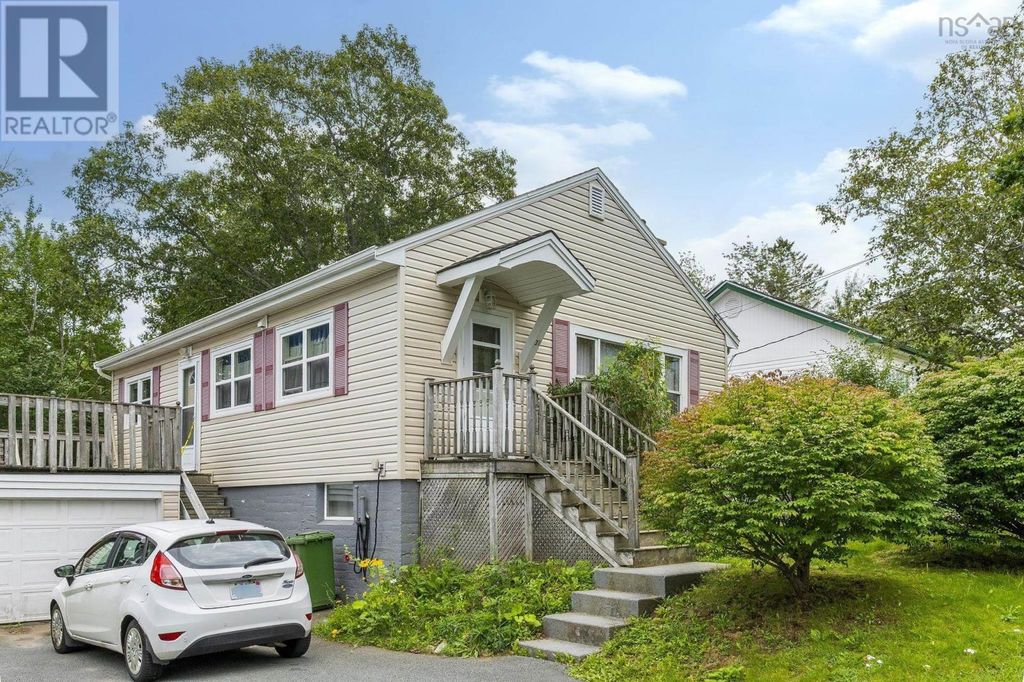 31 Auburn Avenue, Halifax