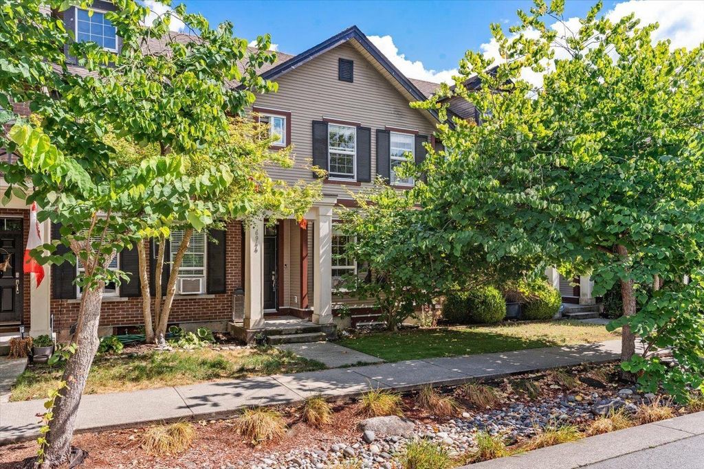 6944 208a Street, Langley