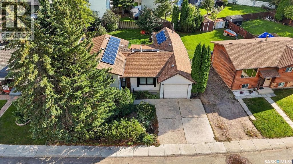 890 Kingsmere Boulevard, Saskatoon