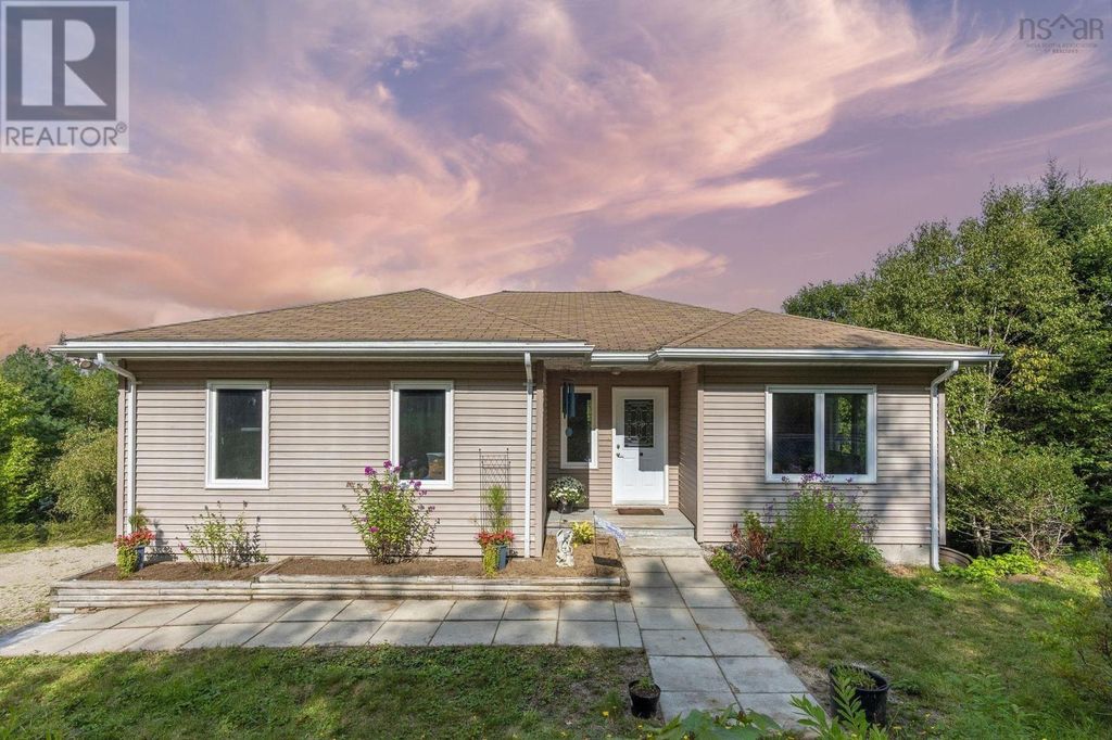 154 Larder Lake Drive, Windor Road, Ns Drive, Windsor Road