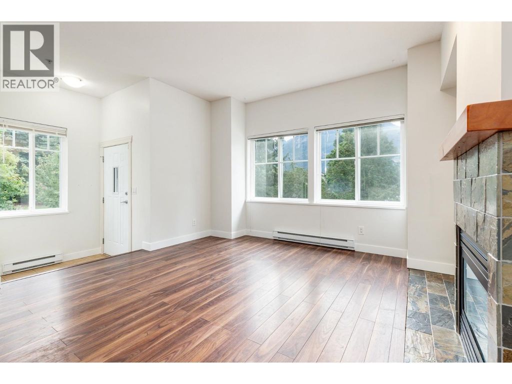 42 1800 Mamquam Road, Squamish