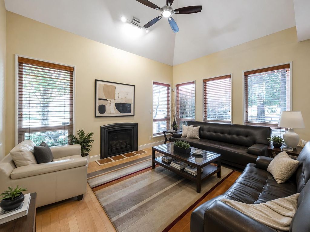 8 15055 20 Avenue, Surrey