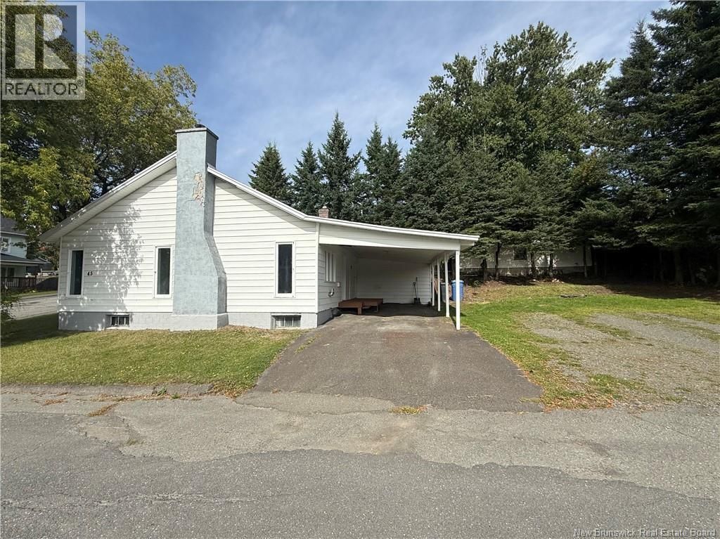 45 42e Avenue, Edmundston