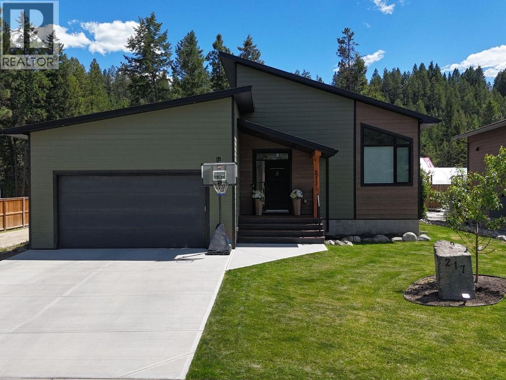 217 Shadow Mountain Boulevard, Cranbrook