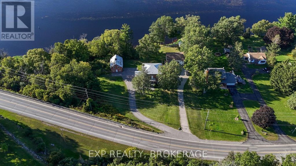 109 River Road, Greater Napanee (greater Napanee)