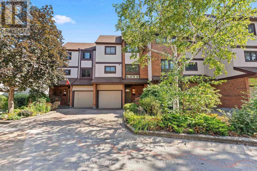 18 - 1060 Walden Circle, Mississauga (clarkson)