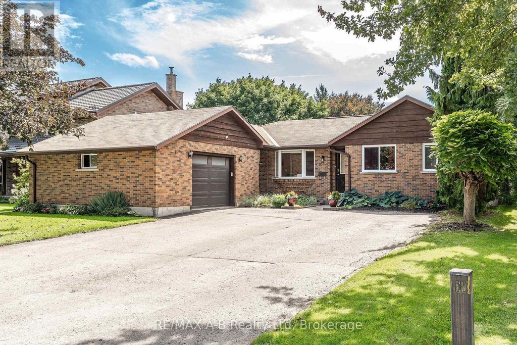 332 Widder Street E, St. Marys