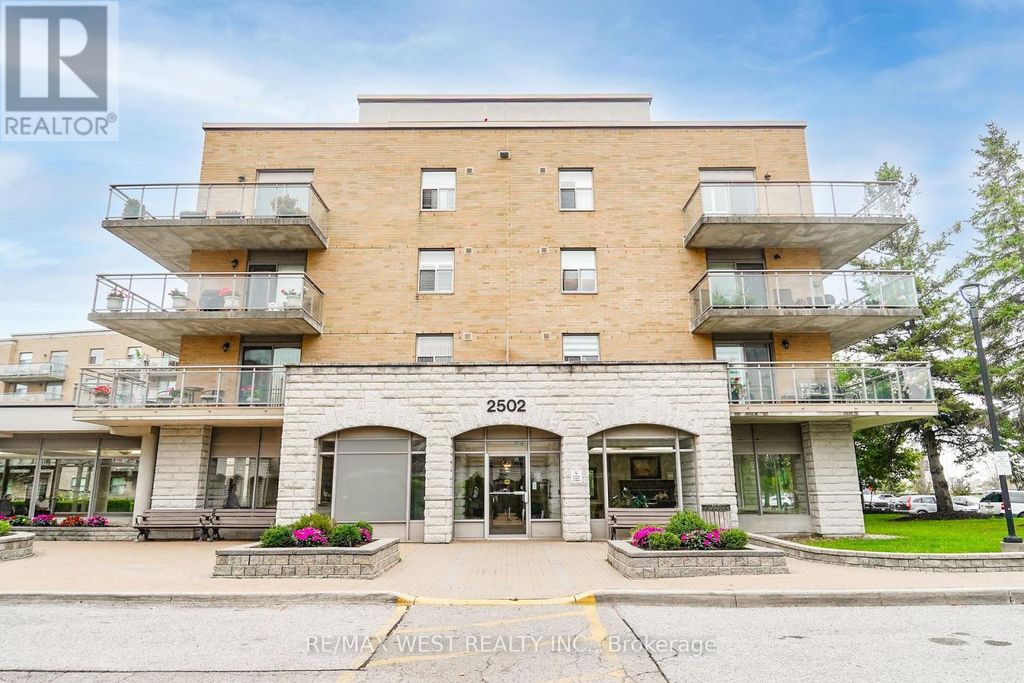 322 - 2502 Rutherford Road, Vaughan (maple)