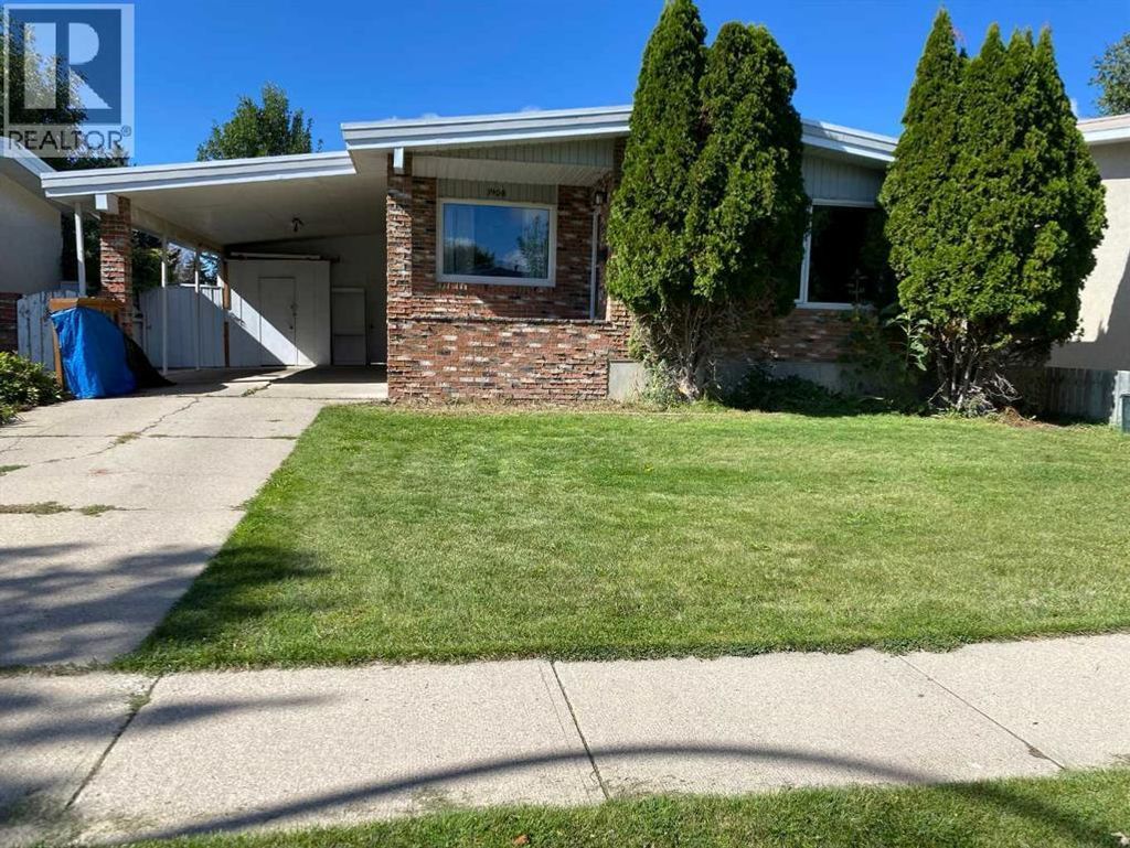 1908 18 Street N, Lethbridge