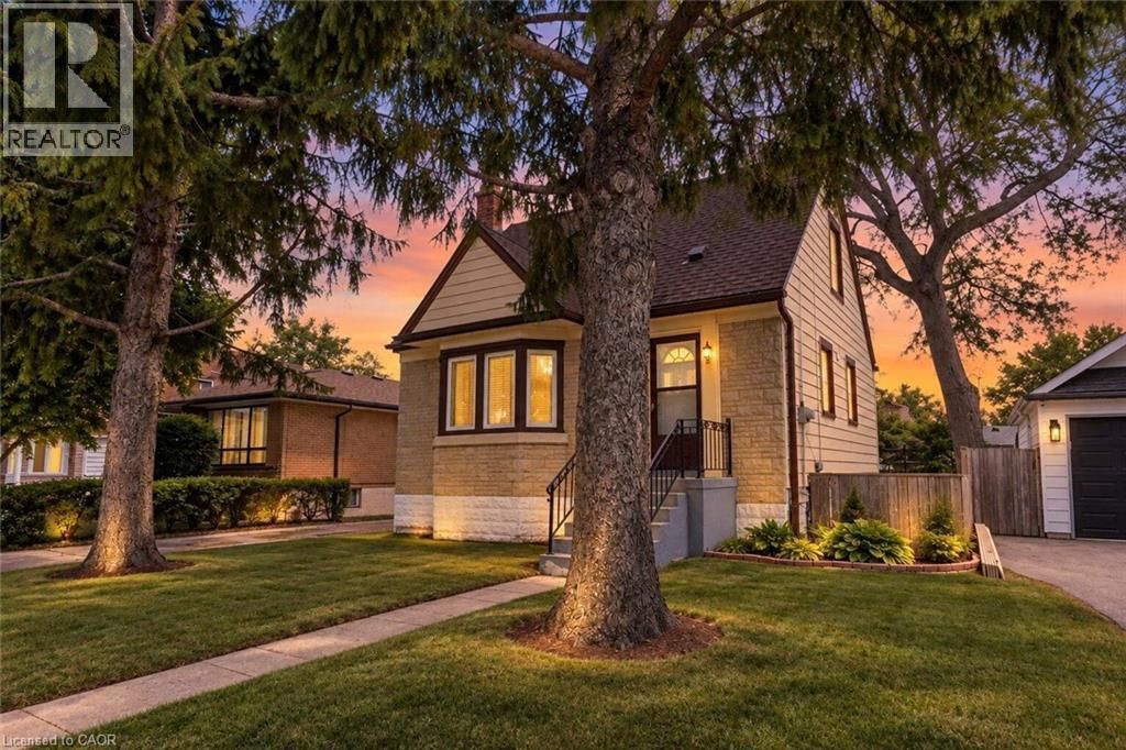 269 Queensdale Avenue E, Hamilton