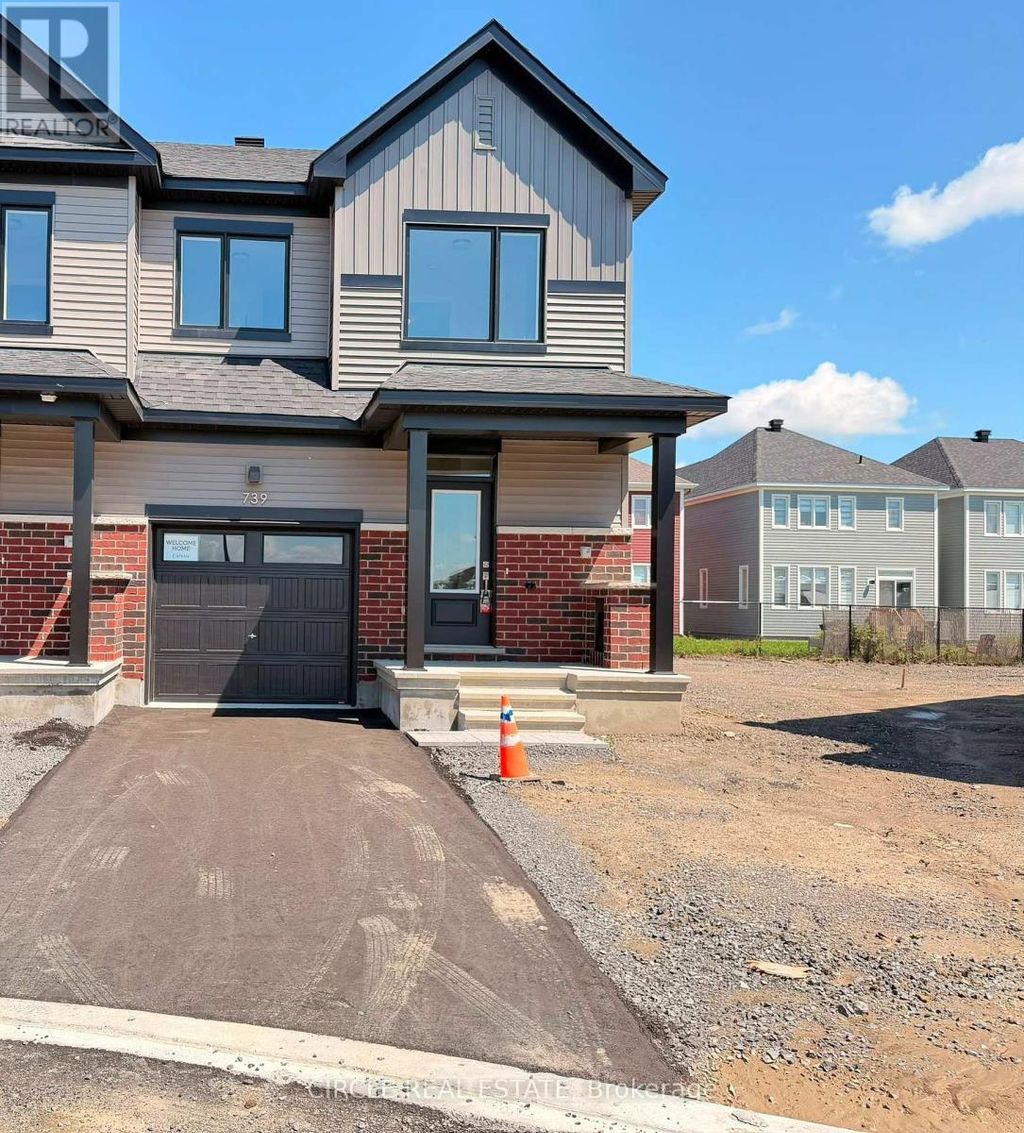 739 Haflinger Row, Ottawa