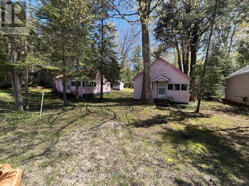 301 Concession 11 Road W, Tiny