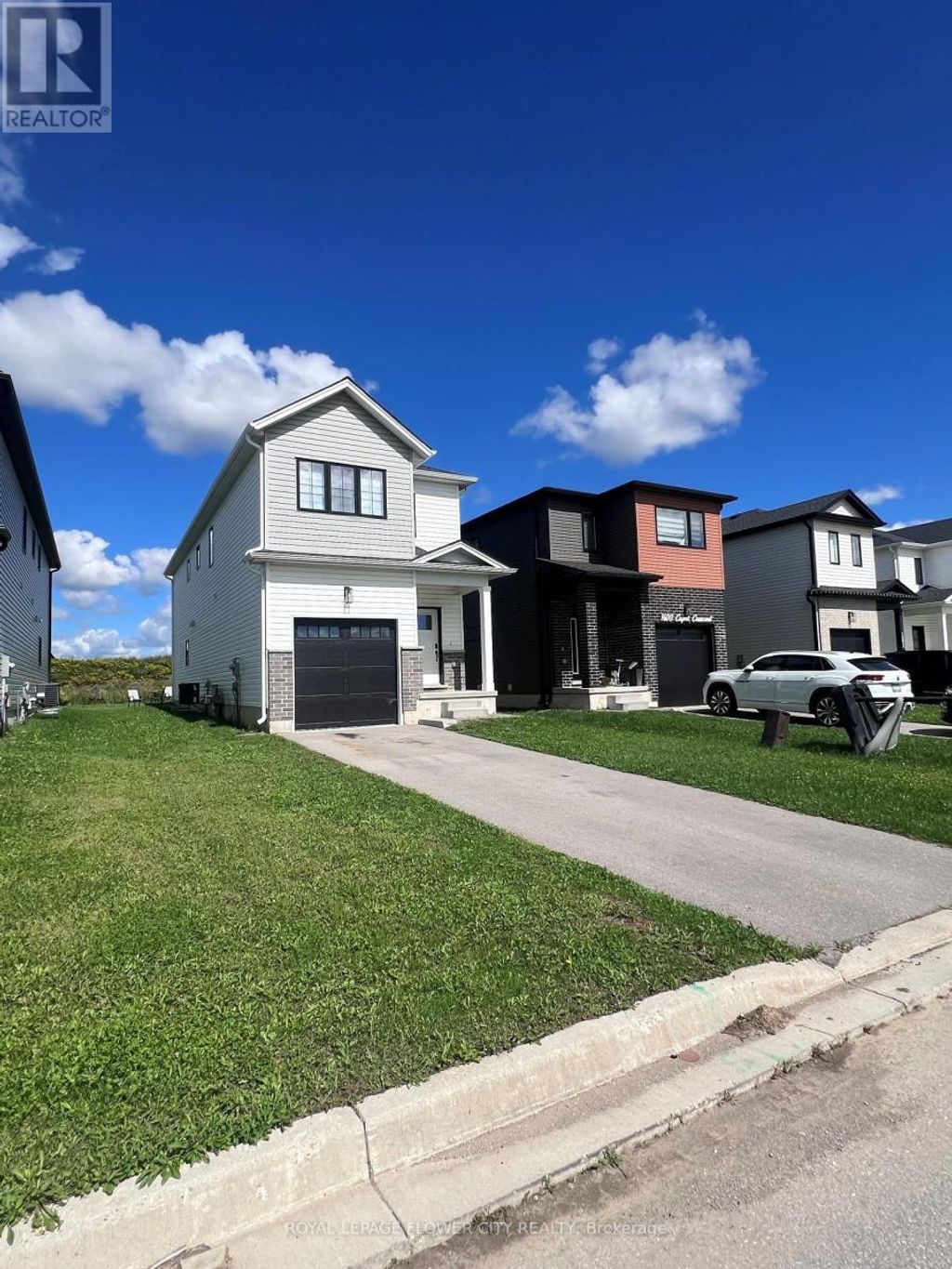 1604 Capri Crescent, London North (north S)