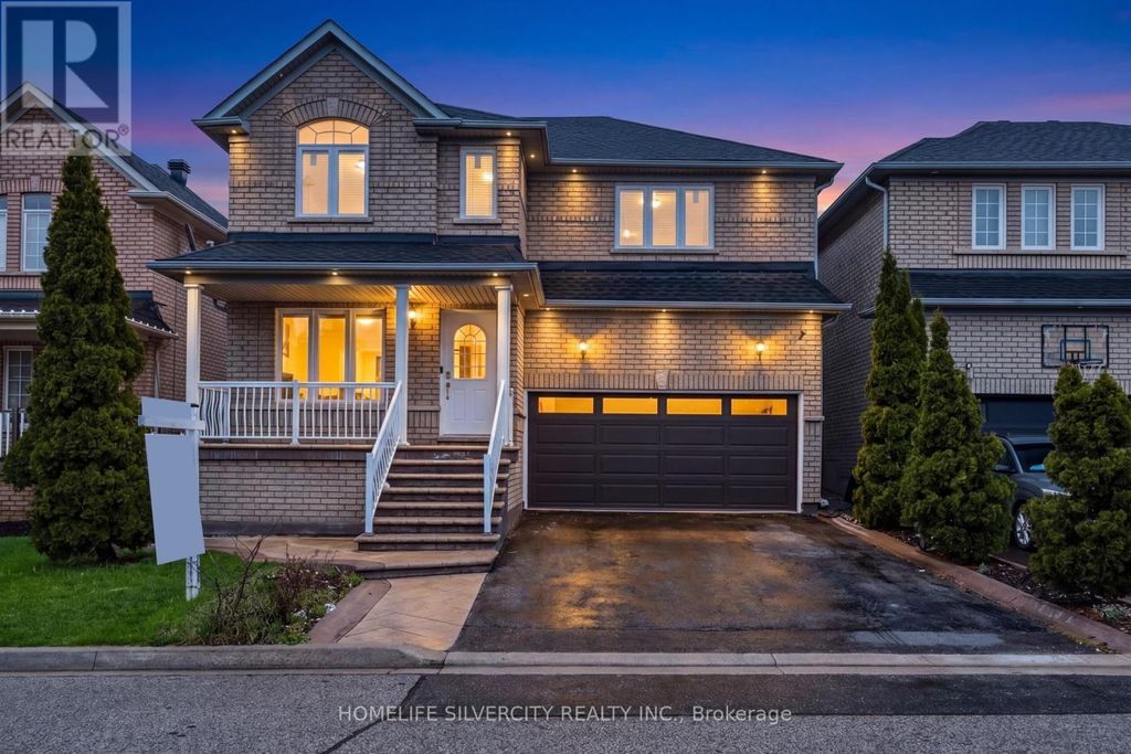 29 Beachpoint Boulevard, Brampton (fletcher's Meadow)