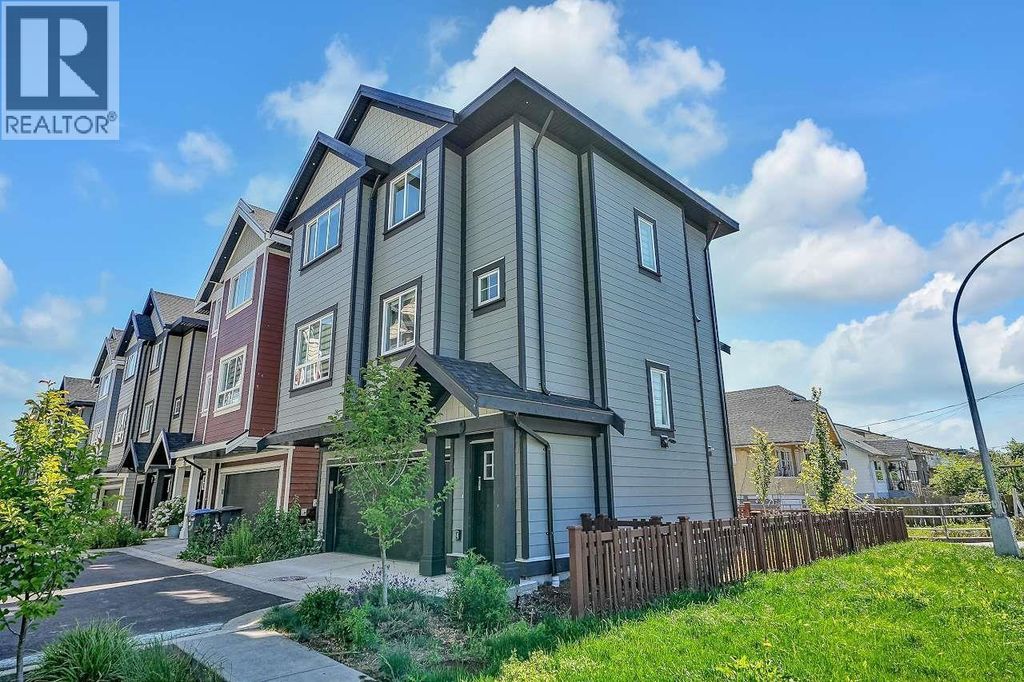 16 608 Ewen Avenue, New Westminster
