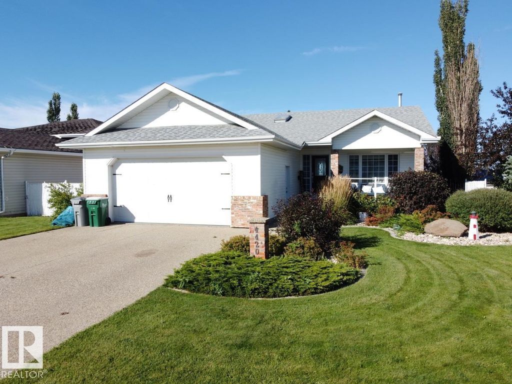 4420 56 Av, Lamont