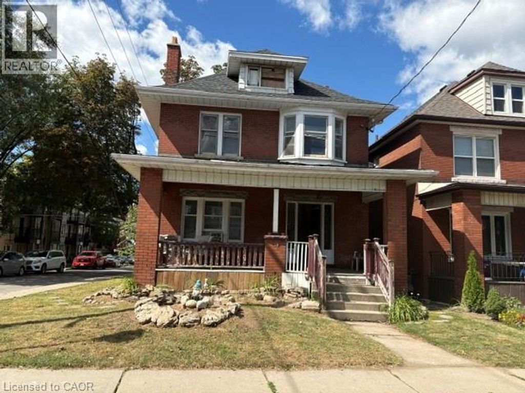 38 Spadina Avenue, Hamilton