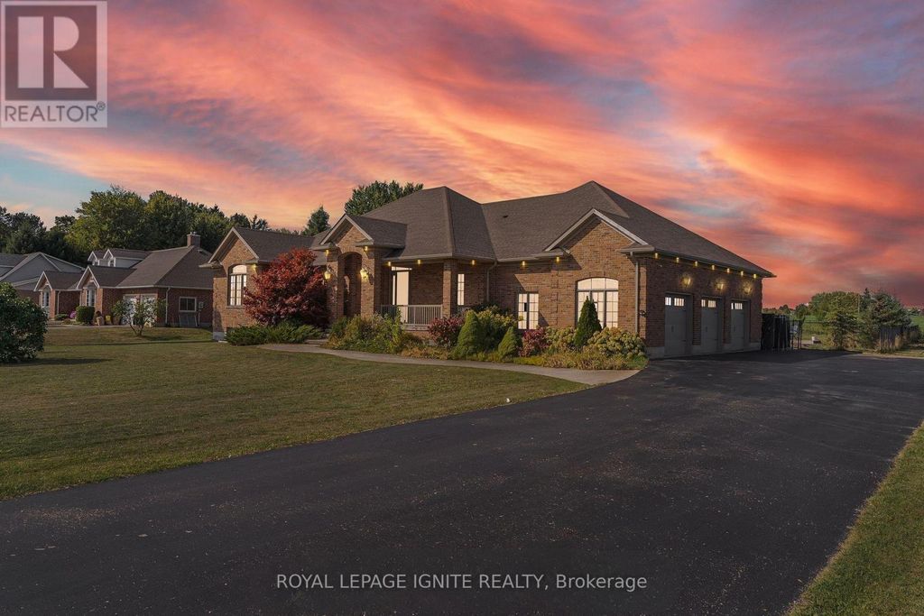 4659 Lobsinger Line, Wellesley