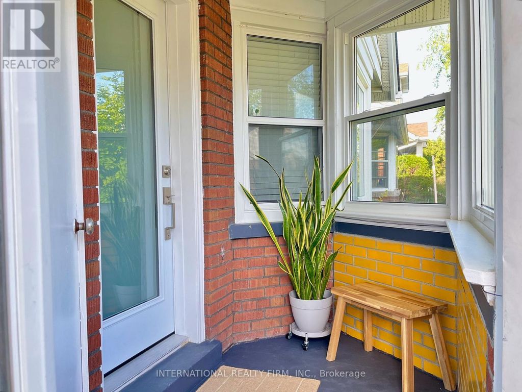 688 Sammon Avenue, Toronto (danforth Village-East York)