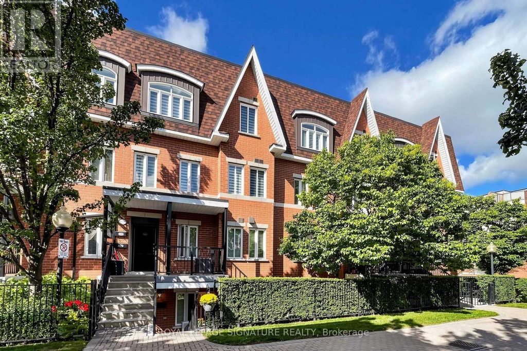 153 - 306 John Street, Markham (aileen-Willowbrook)