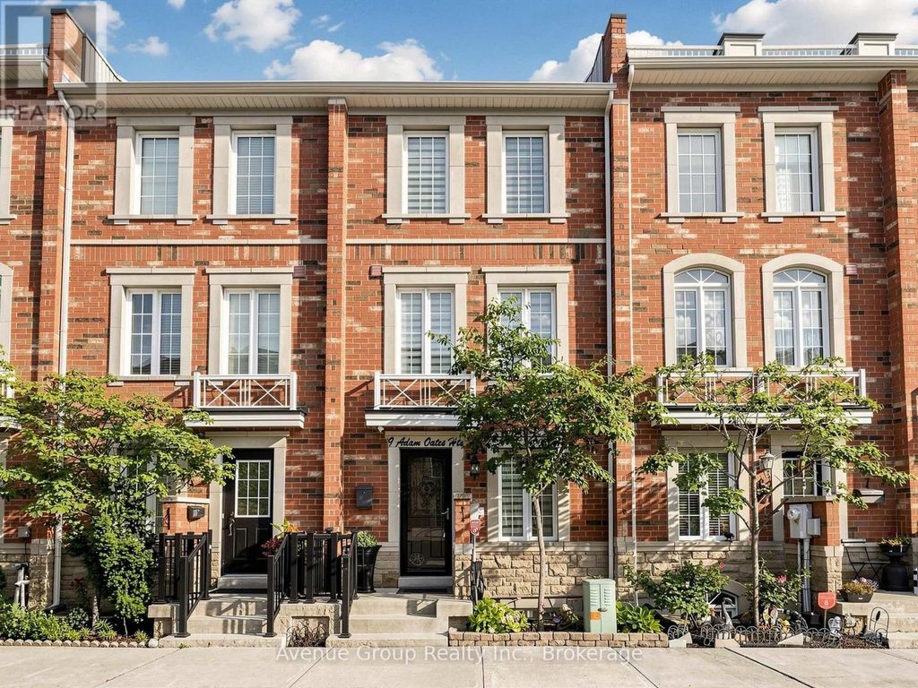 9 Adam Oates Heights, Toronto (downsview-Roding-Cfb)
