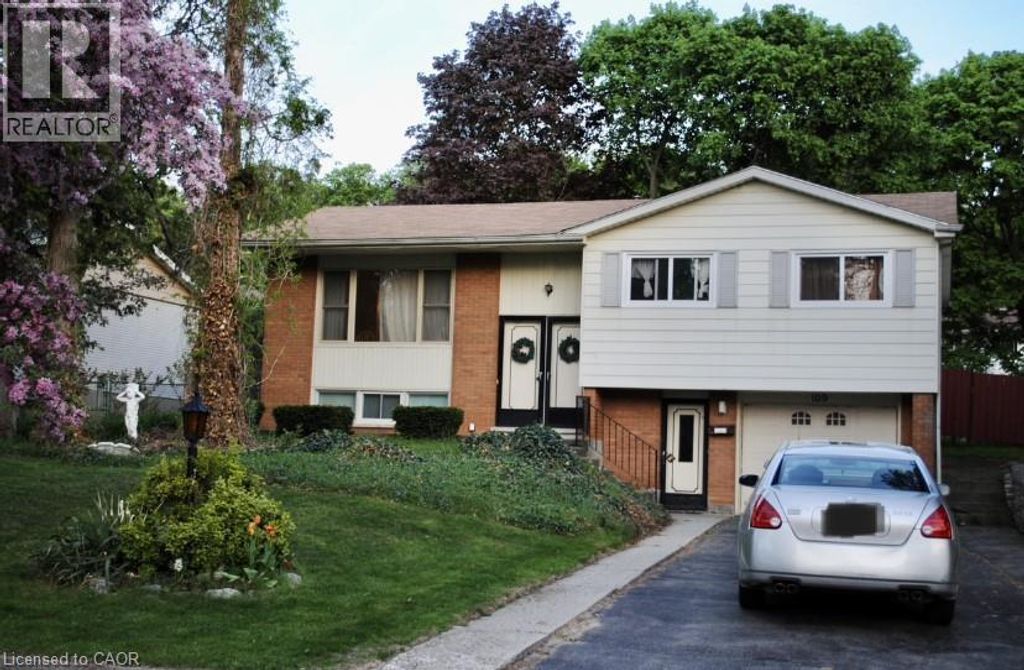 109 Moccasin Drive Unit# 2, Waterloo