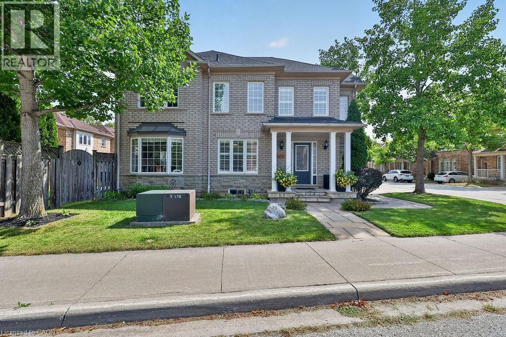 2261 Seton Crescent, Burlington