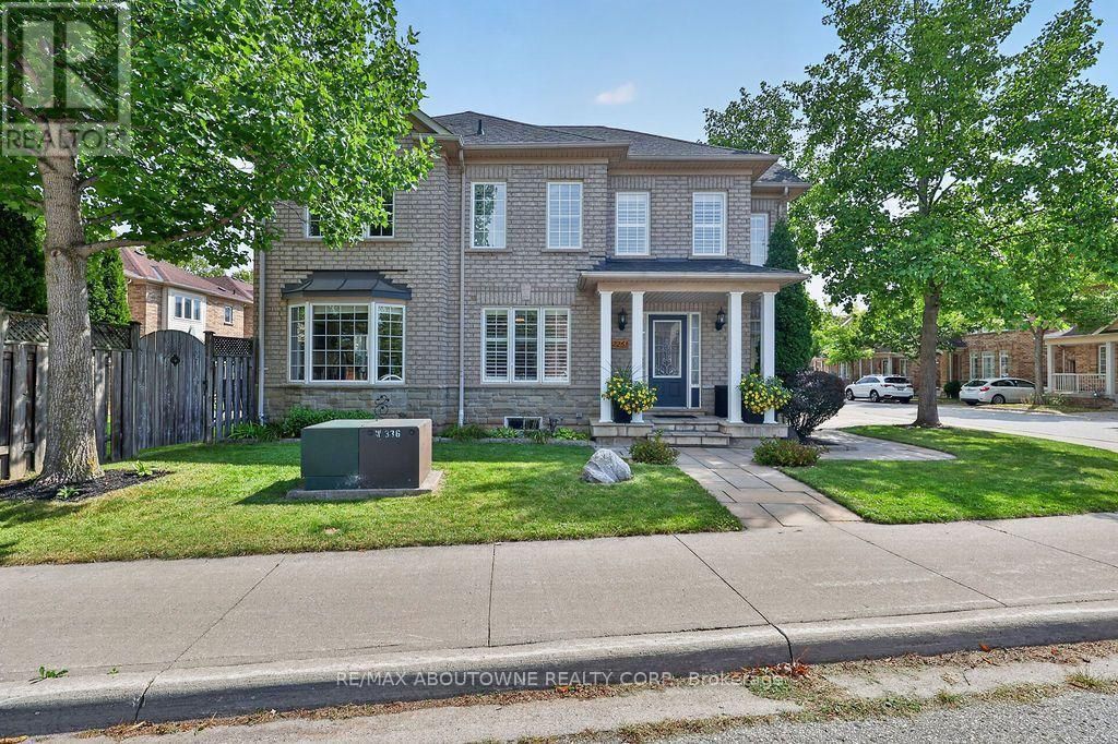 2261 Seton Crescent, Burlington (orchard)