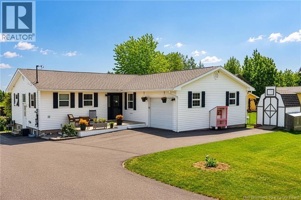 47472 Homestead Road, Steeves Mountain