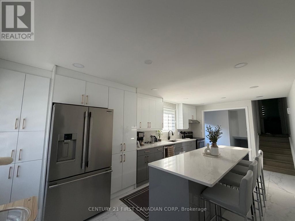 6 Nicholas Crescent, London South (south X)