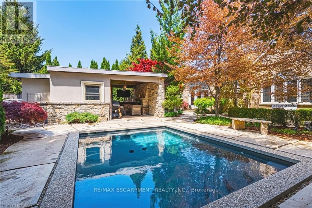 2178 Berwick Drive, Burlington (rose)