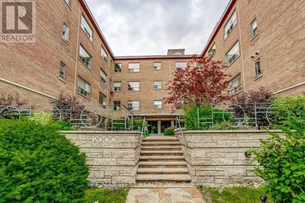203 - 2000 Bloor Street W, Toronto (high Park North)