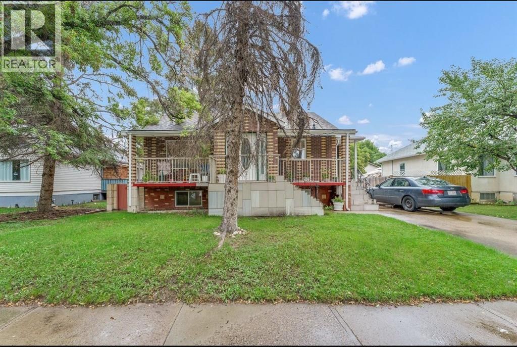 138 3 Street Nw, Medicine Hat