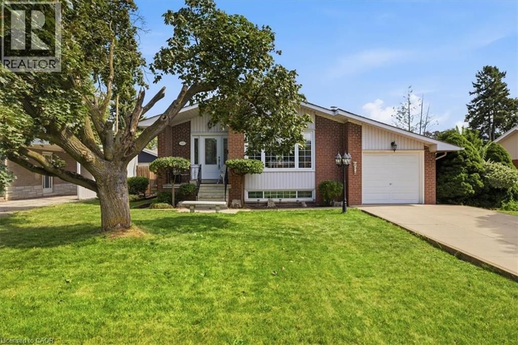 343 Duncombe Drive, Burlington